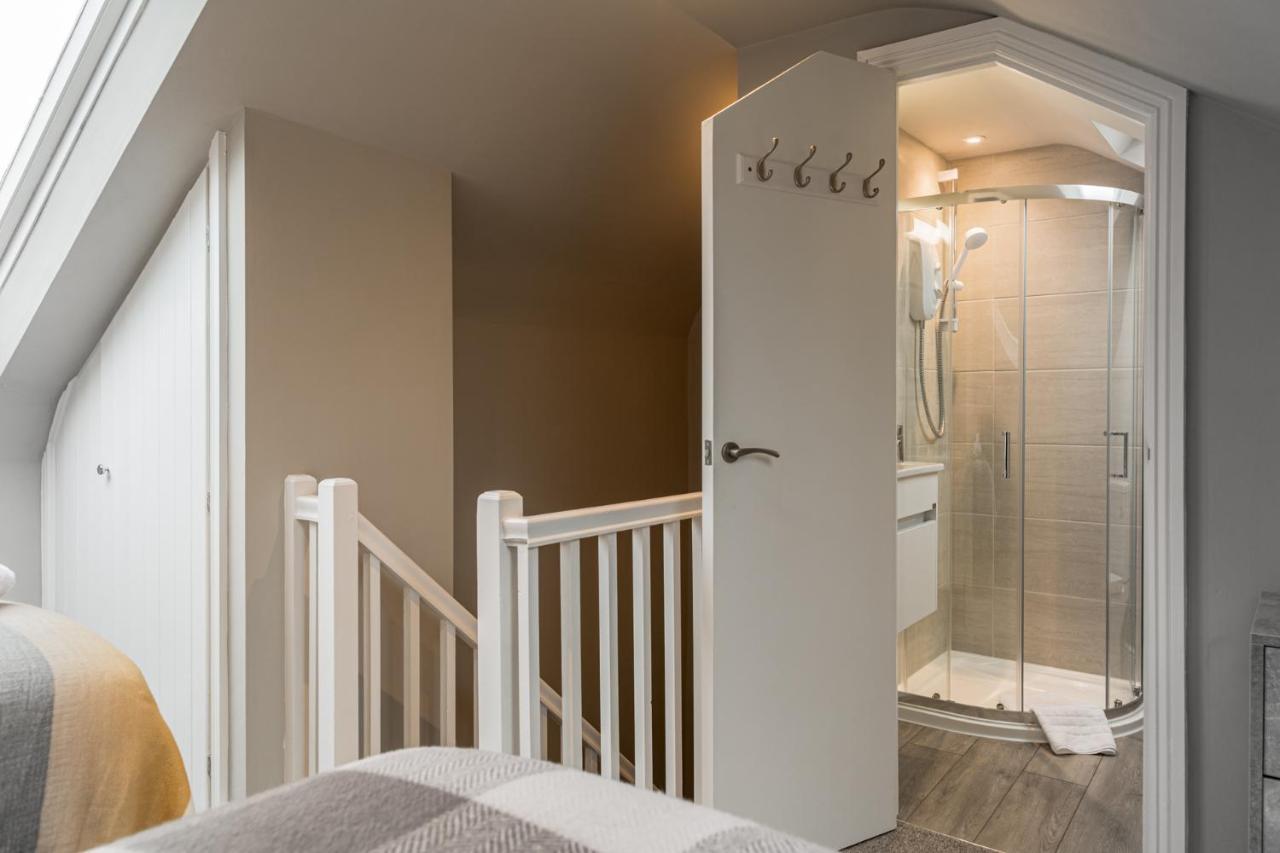 Comfortable 5-bedroom House In Apartamento *