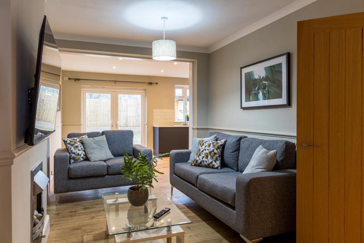 Comfortable 5-bedroom House In *